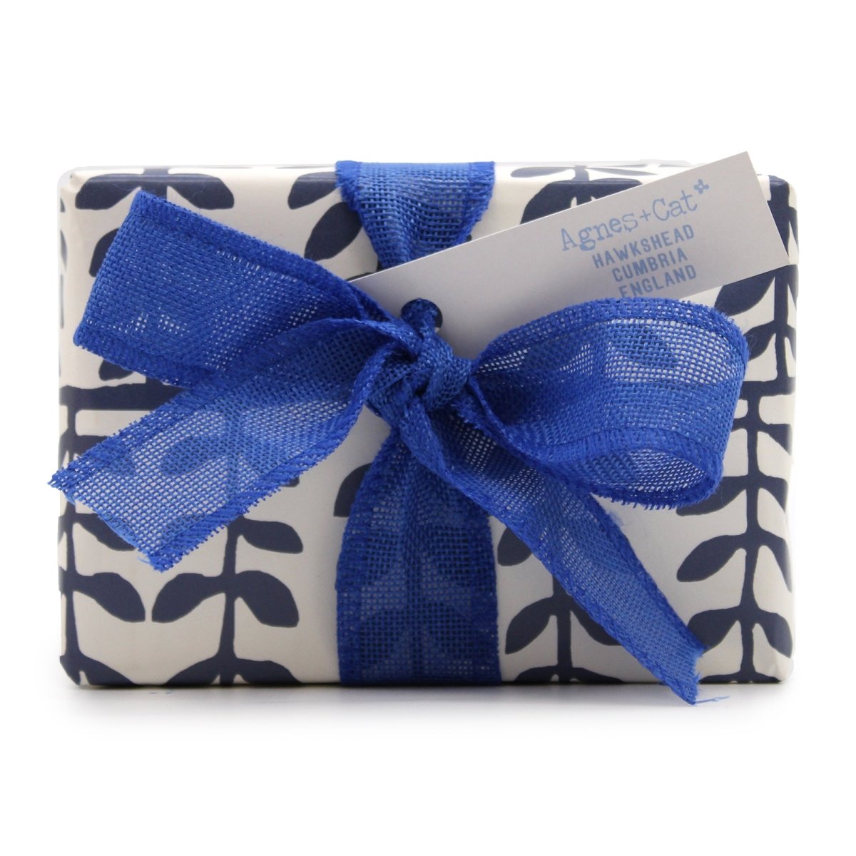 Agnes+Cat Gift Box: Parma Violet + Seasalt and Moss & Dolly Blue - tebaspa