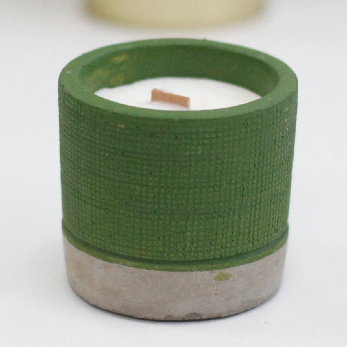 Concrete Soy Candle Green - Sea Moss & Herbs - tebaspa